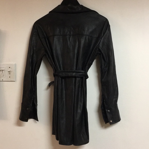 Never worn V&L leather Top - Picture 4 of 7